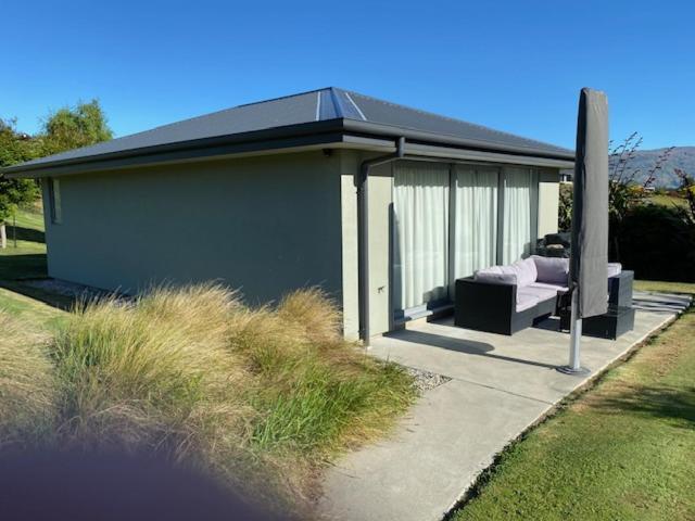 Minaret Ridge Retreat Hotel Wanaka Bagian luar foto